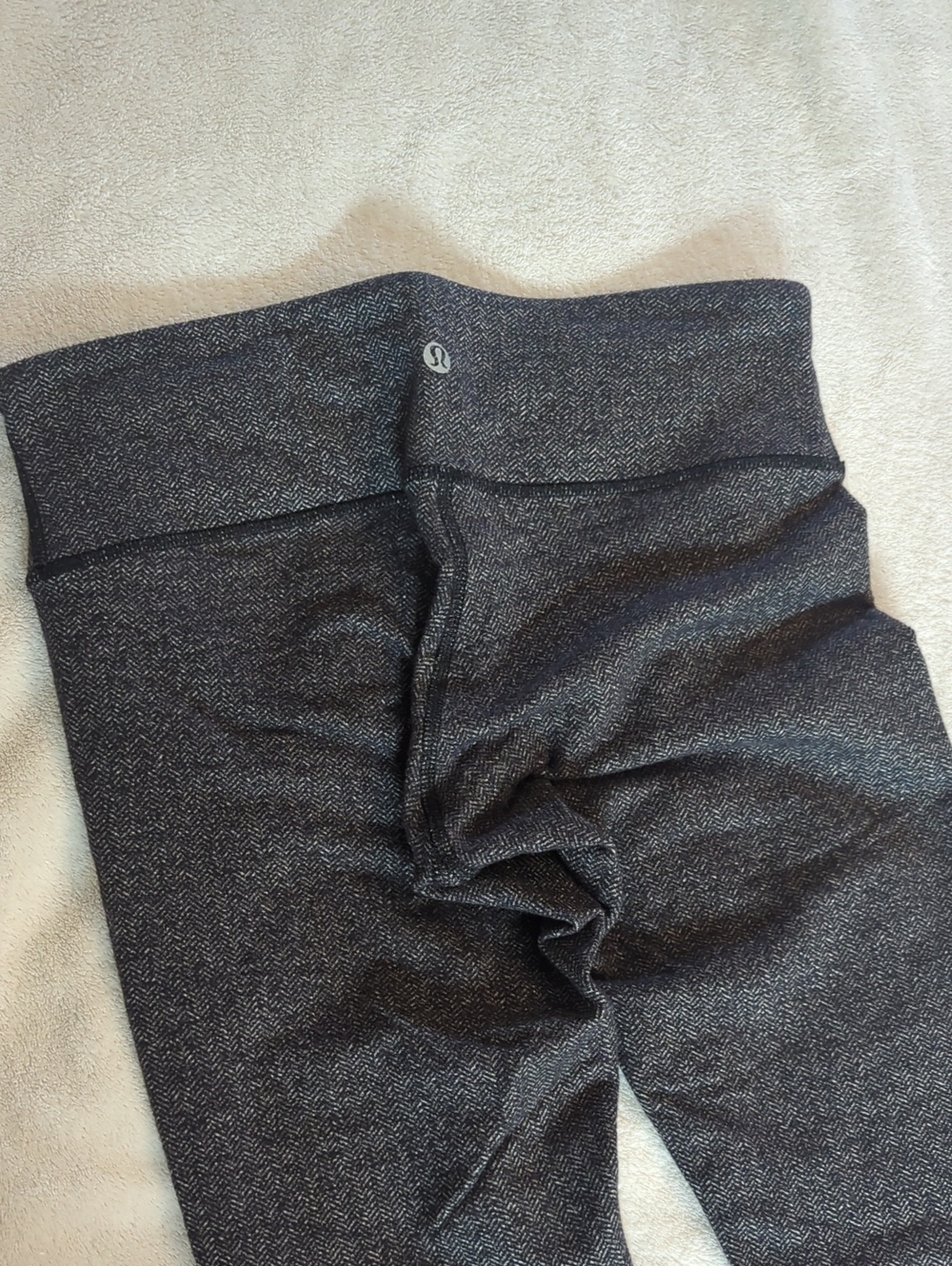 lululemon athletica Women's Grey Heather Brushed Leggings Size 6